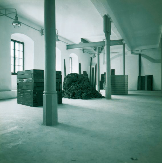 {Depot ebenerdig}, Eisenkubus, Lehmkubus, Glaskubus